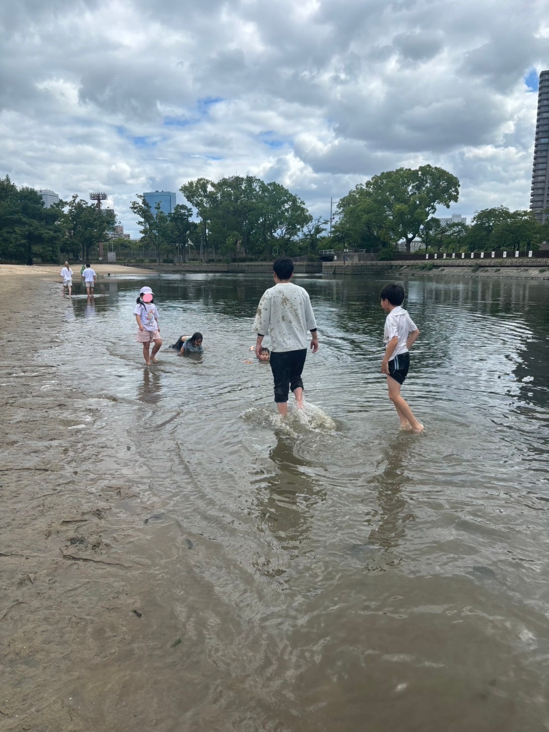 大阪市浪速区の放課後等デイサービスオハナピース大阪日本橋の桜の宮公園、大阪ふれあいの水辺へおでかけ